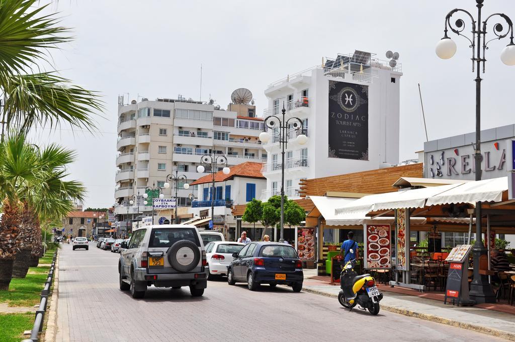 Zodiac Hotel Apartments Larnaca Exterior foto